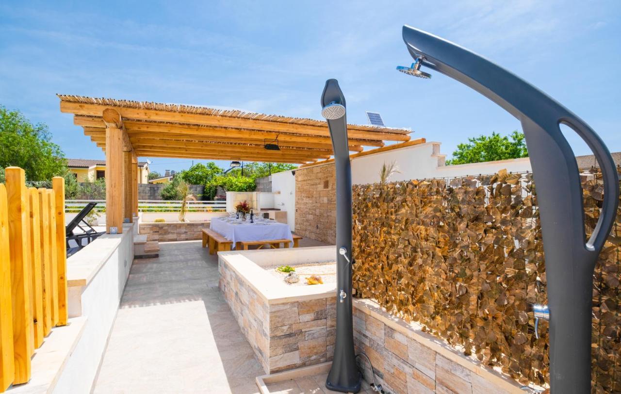Dependance Specchia With Pool Apartman Kültér fotó
